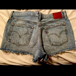 Womens high waisted distressed Levi Shorts
